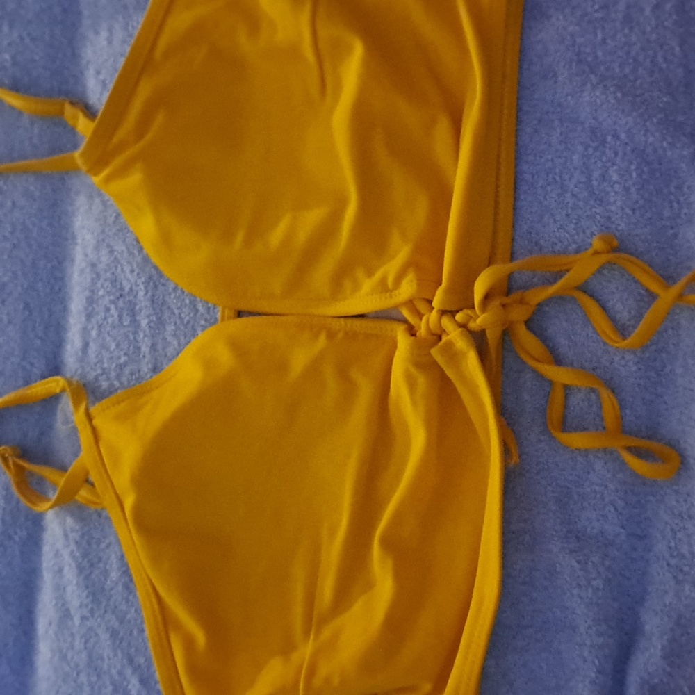Bathing suit top
